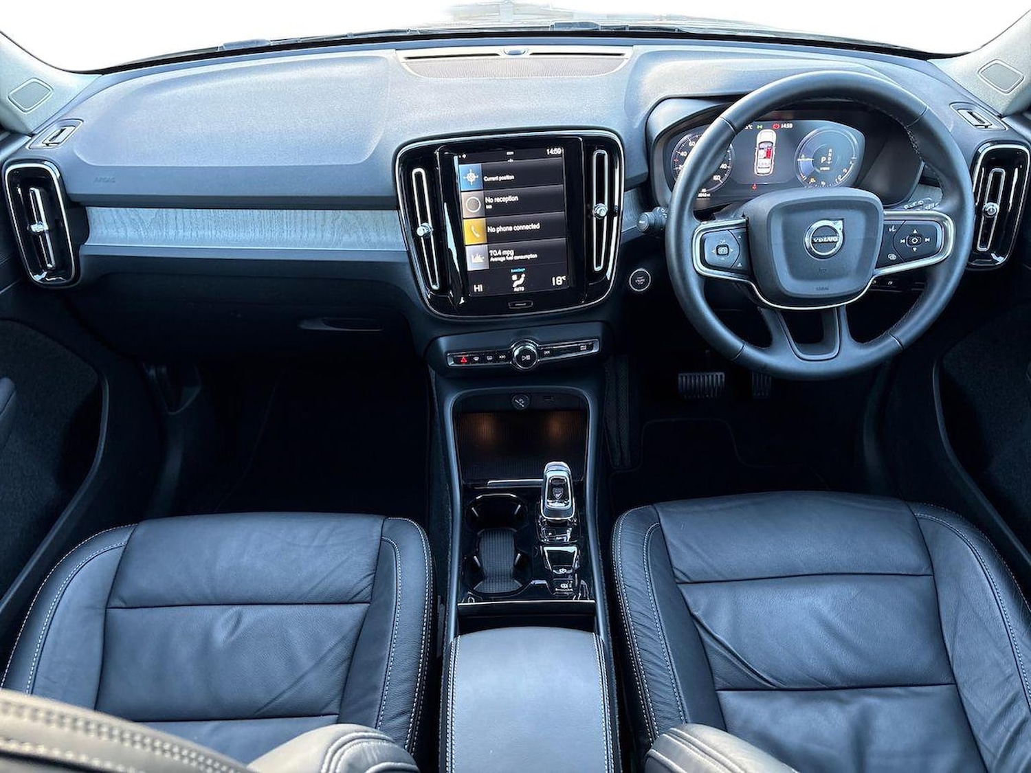 Used Volvo XC40 2022 for sale - 77487519: Photo 8