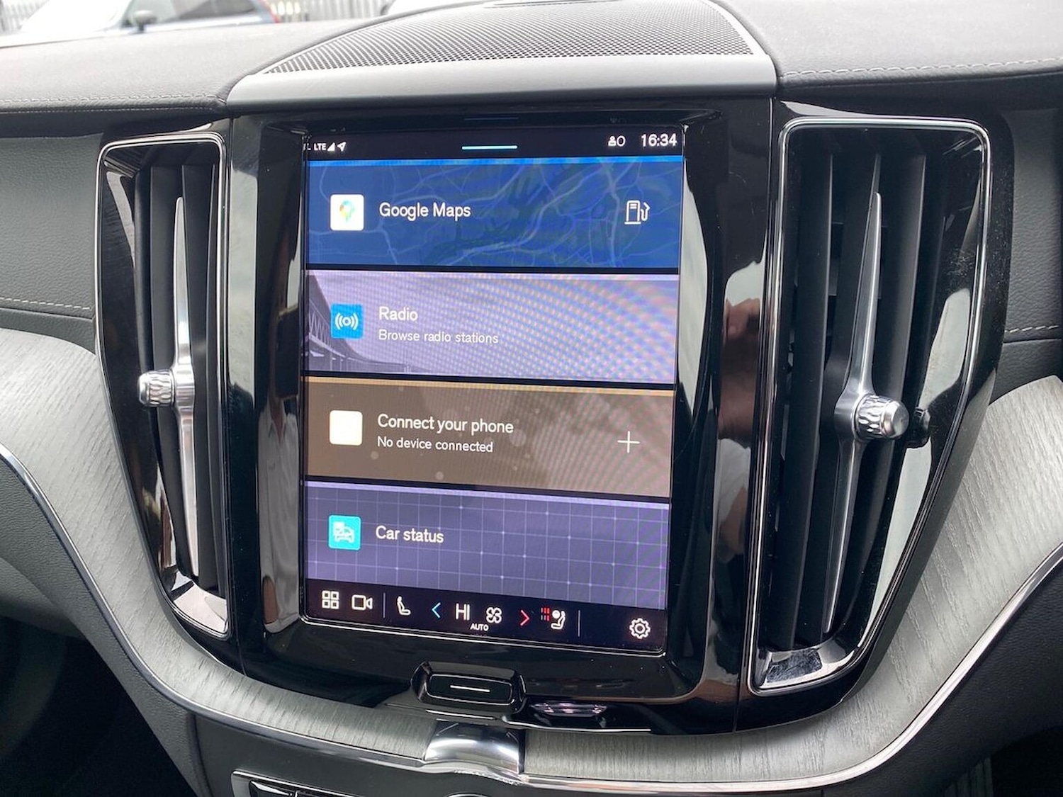 Used Volvo XC60 2024 for sale - 77056992: Photo 13