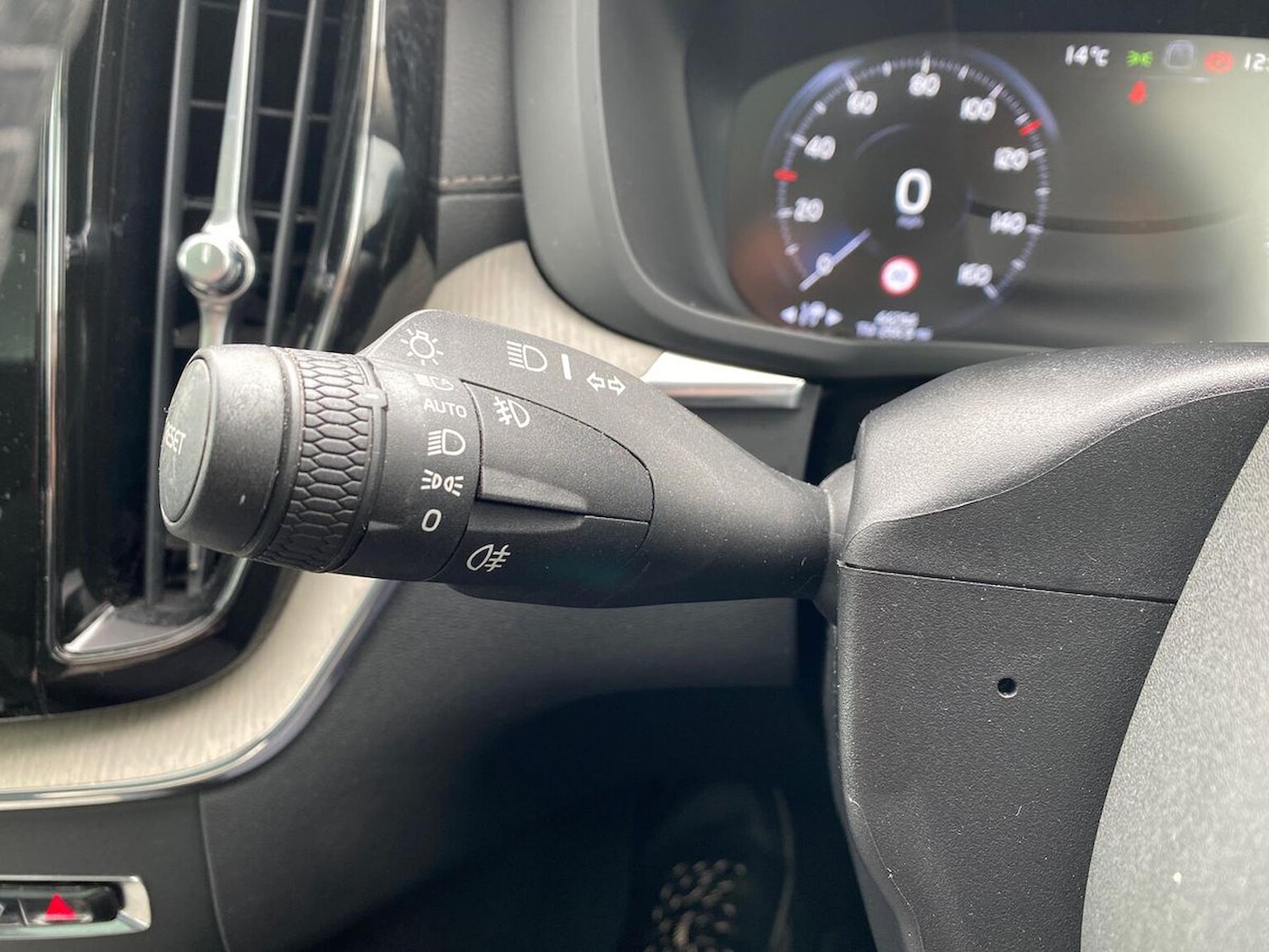 Used Volvo XC60 2020 for sale - 77694437: Photo 29