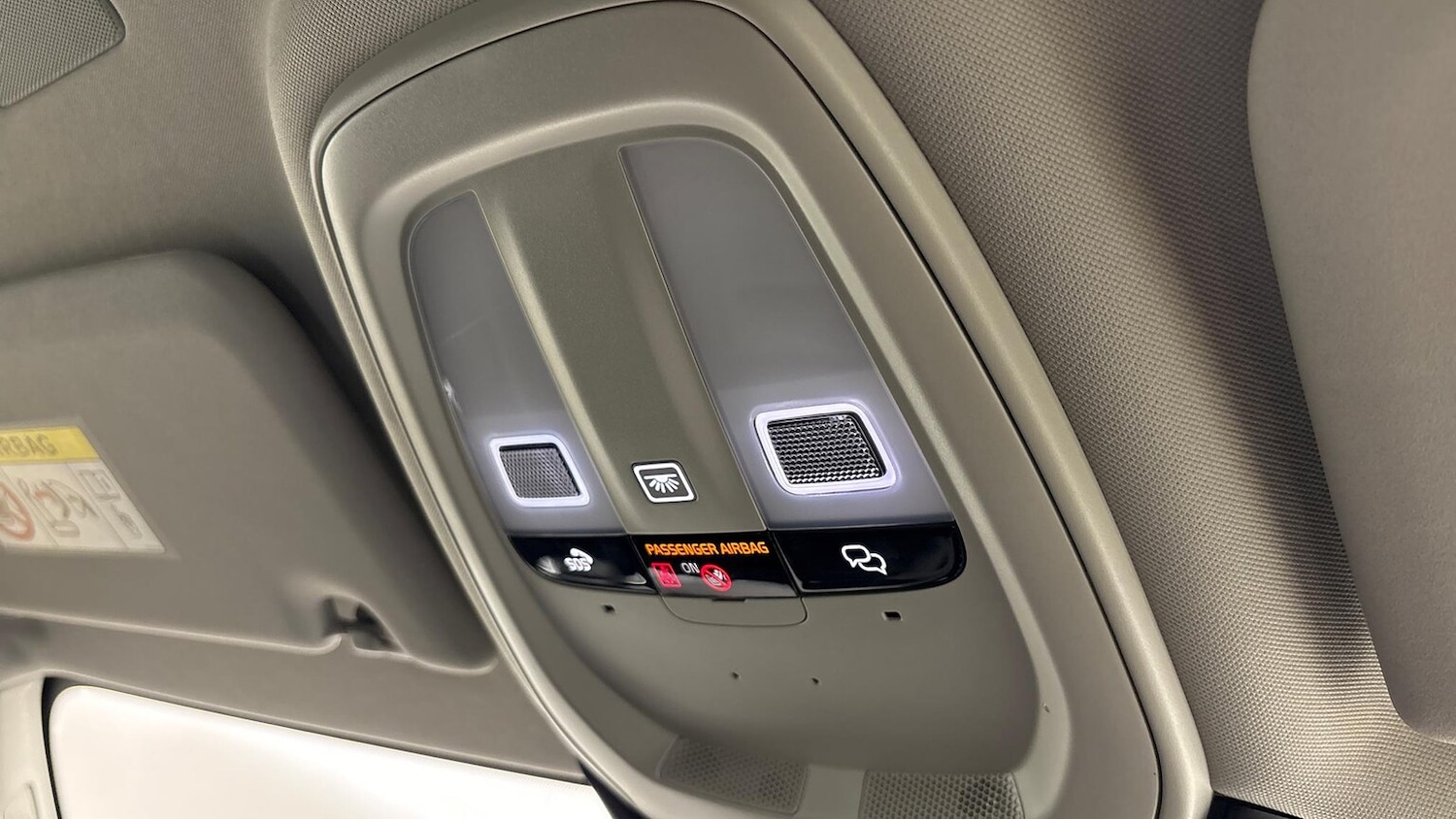 Used Volvo V60 2025 for sale - 76837120: Photo 14