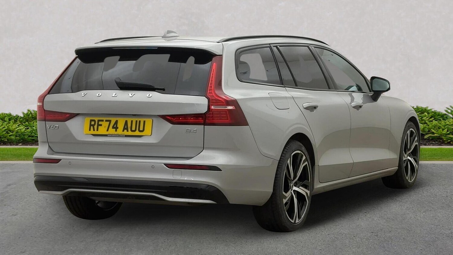 Used Volvo V60 2025 for sale - 76837120: Photo 18