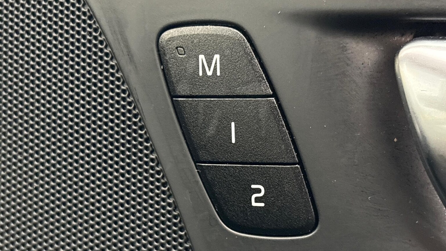 Used Volvo V60 2025 for sale - 76837120: Photo 22