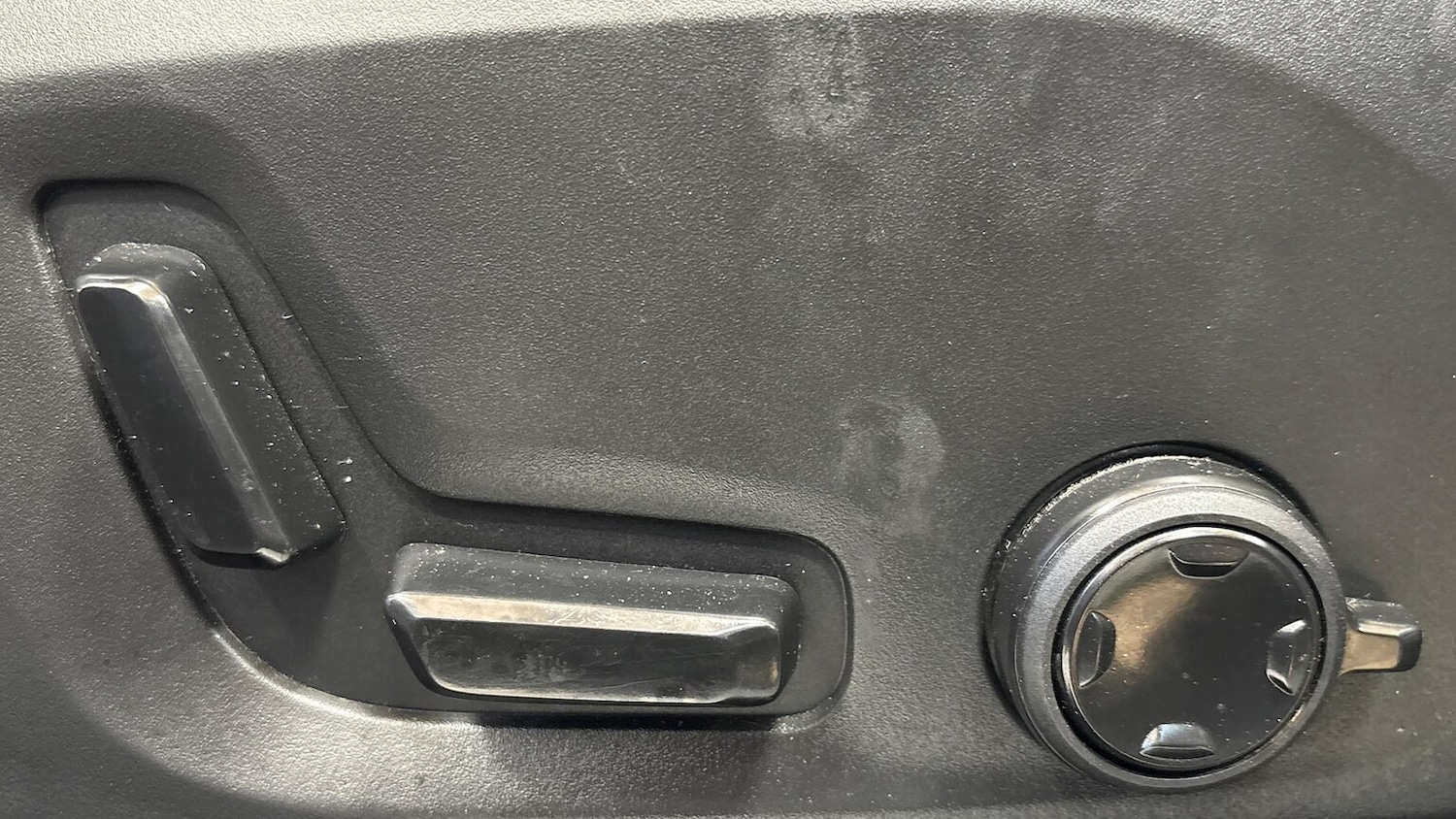 Used Volvo V60 2025 for sale - 76837120: Photo 30