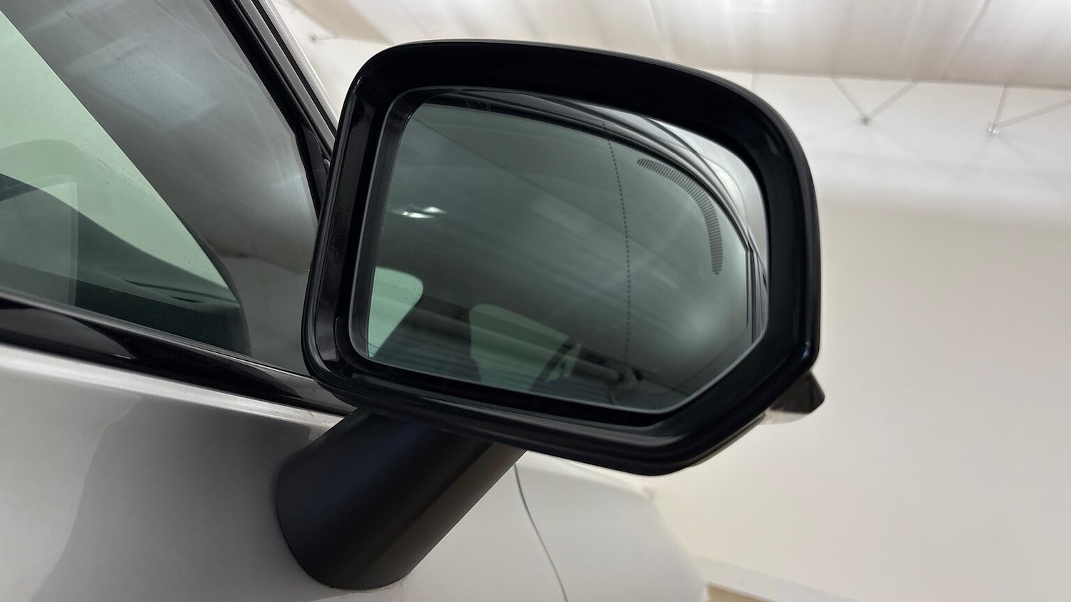 Used Volvo V60 2025 for sale - 76837120: Photo 38