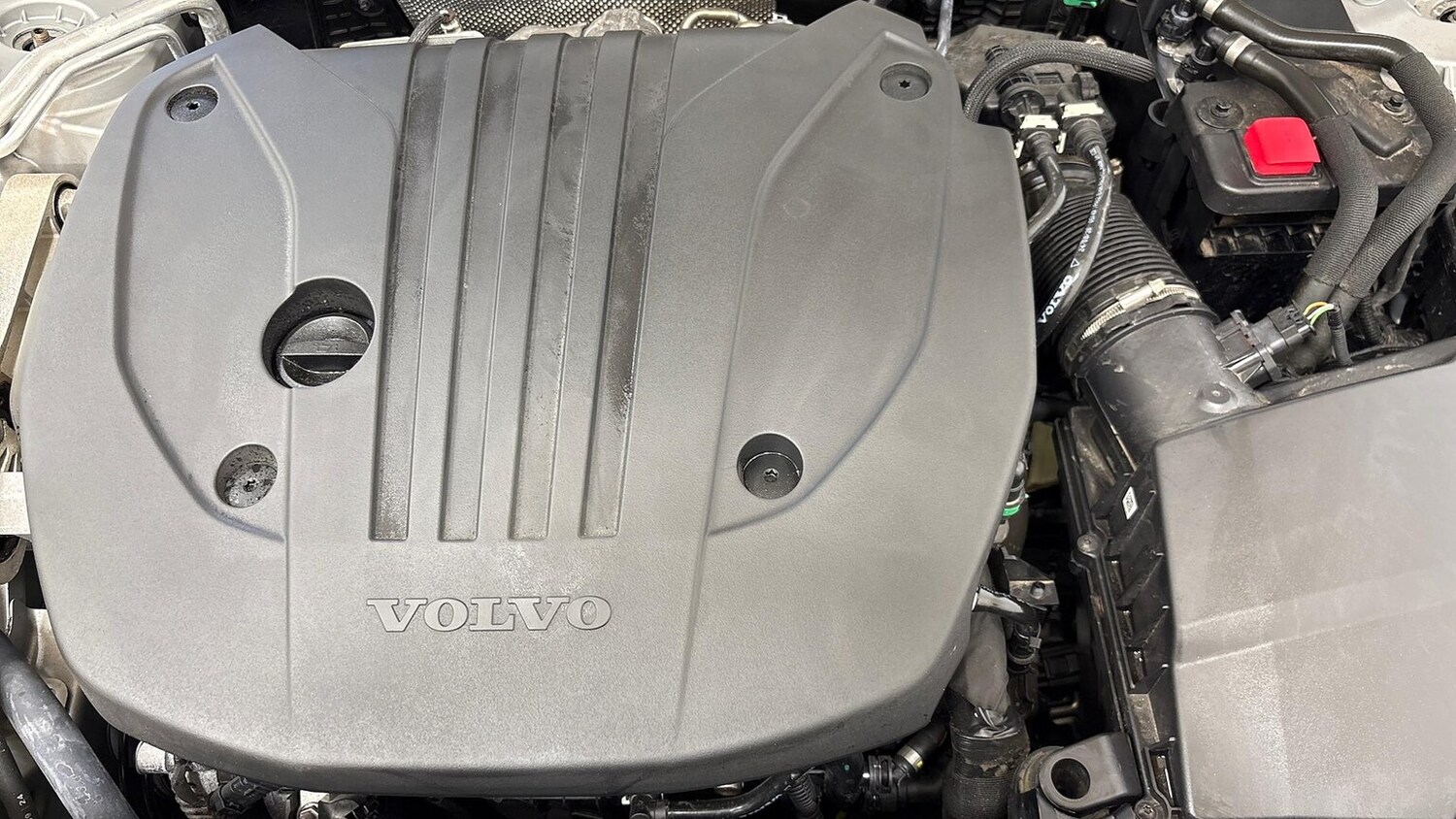 Used Volvo V60 2025 for sale - 76837120: Photo 39