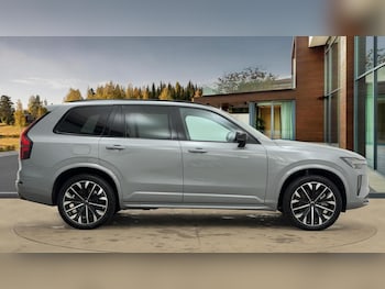 Used Volvo XC90 2025 for sale - 76439802: Photo