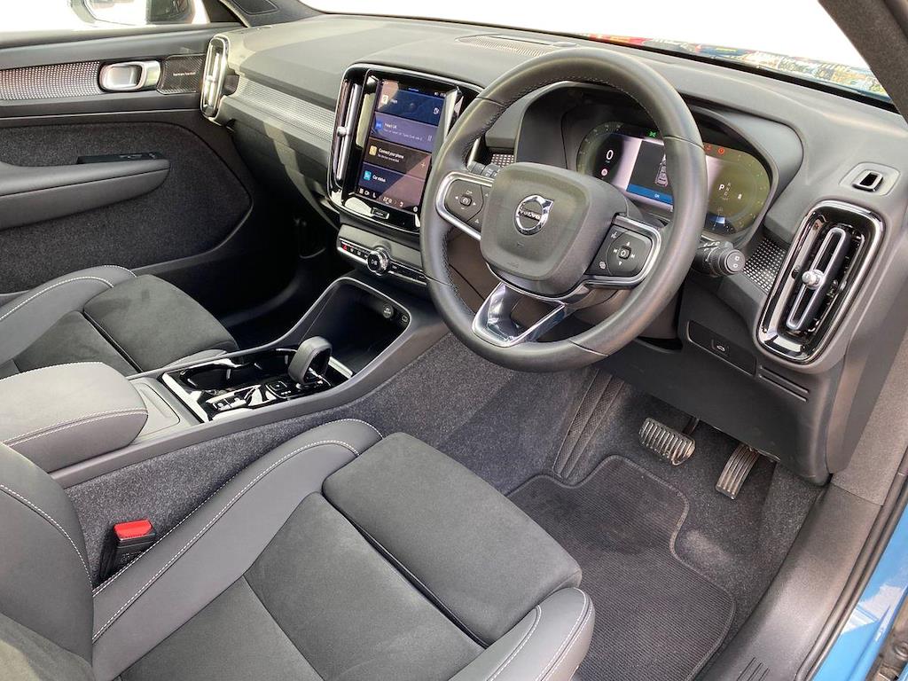 Used Volvo XC40 2023 for sale - 76565440: Photo 15