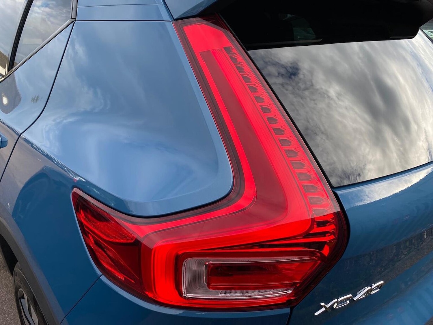 Used Volvo XC40 2023 for sale - 76565440: Photo 36