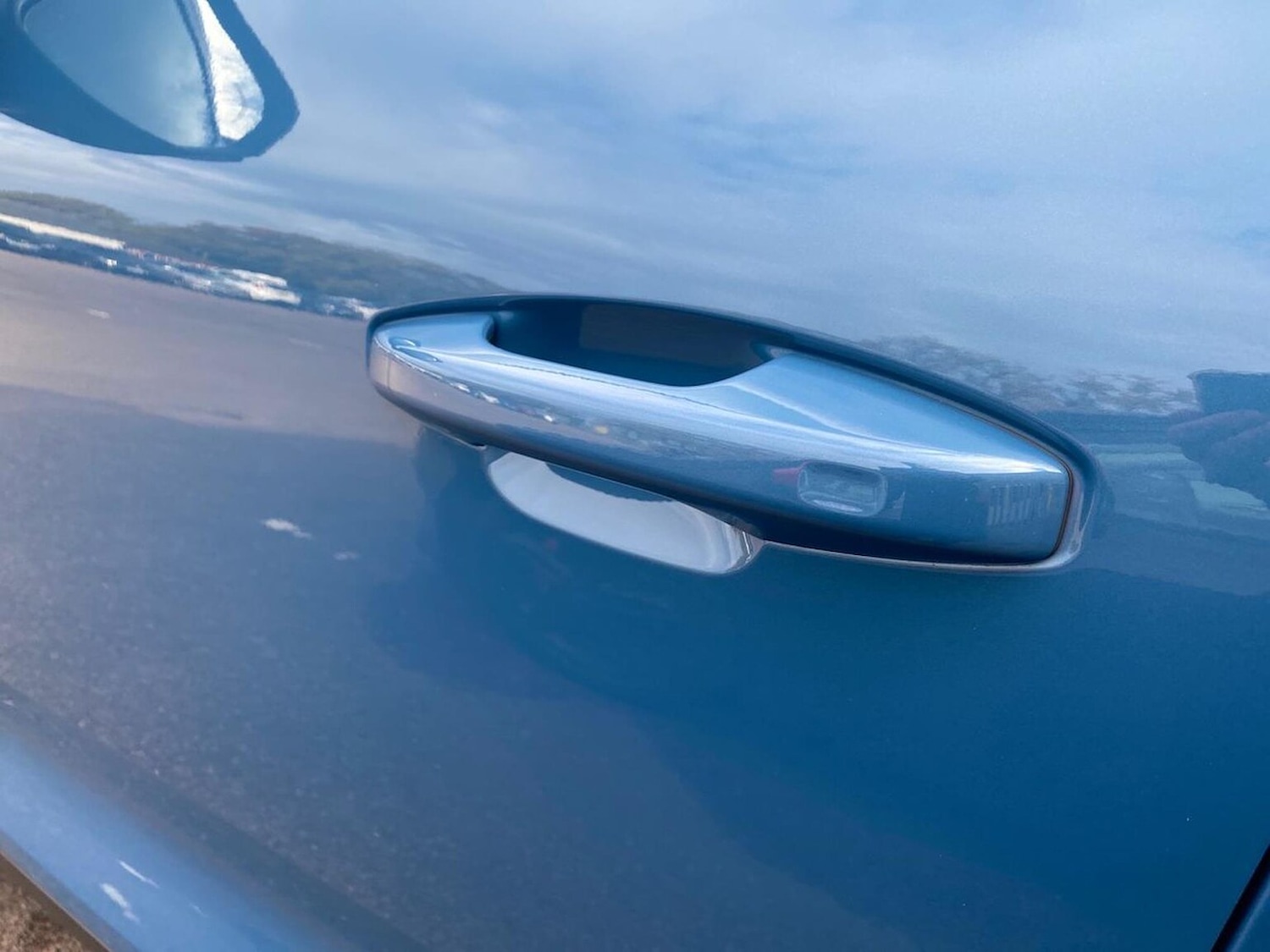 Used Volvo XC40 2023 for sale - 76565440: Photo 37