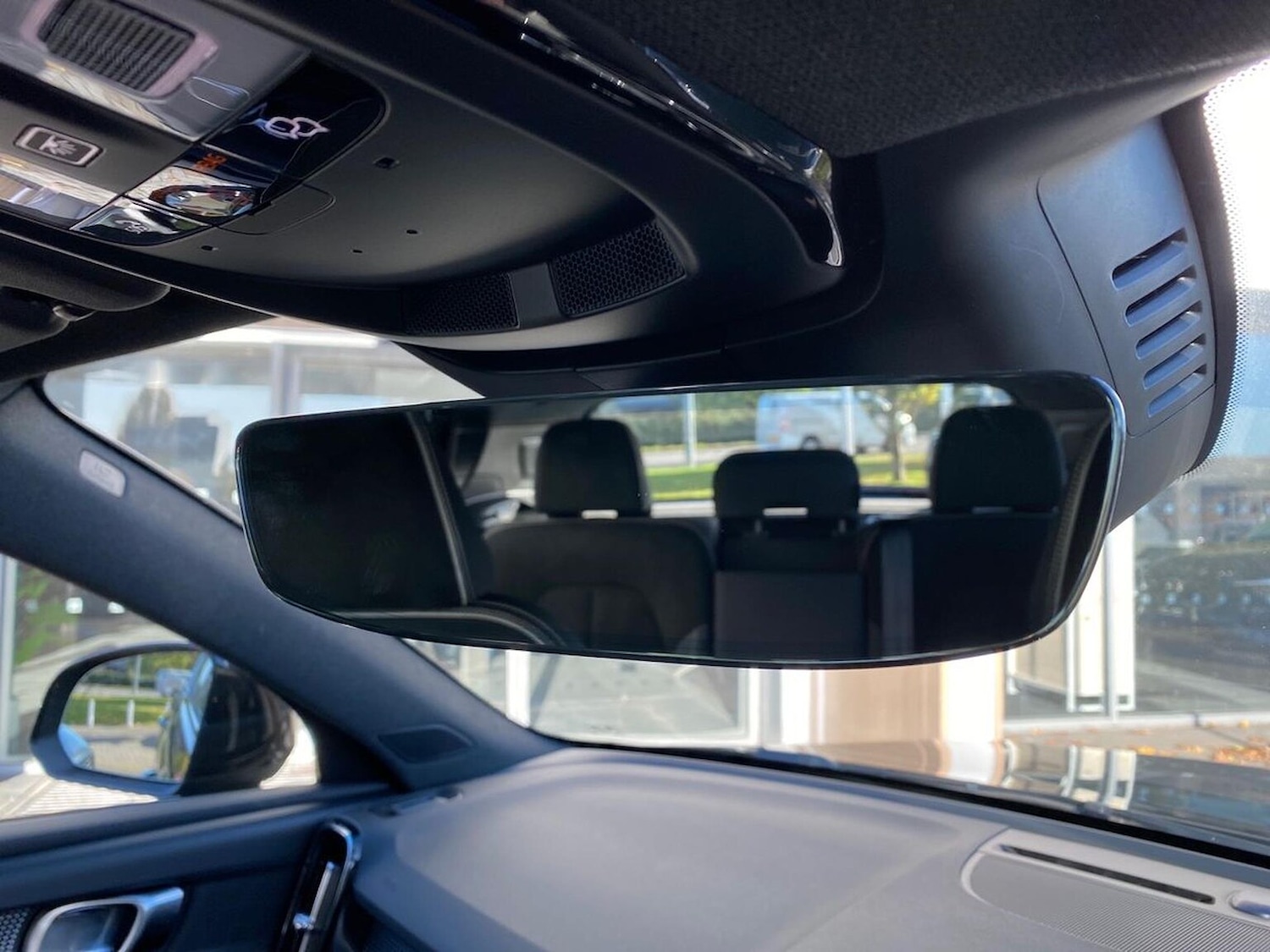 Used Volvo XC40 2025 for sale - 76374360: Photo 14