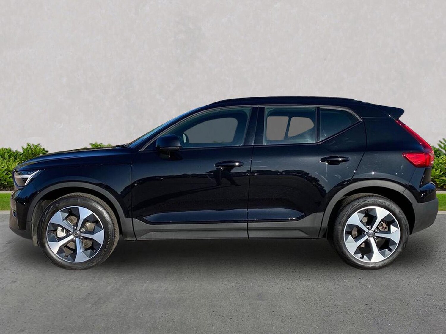 Used Volvo XC40 2025 for sale - 76374360: Photo 19