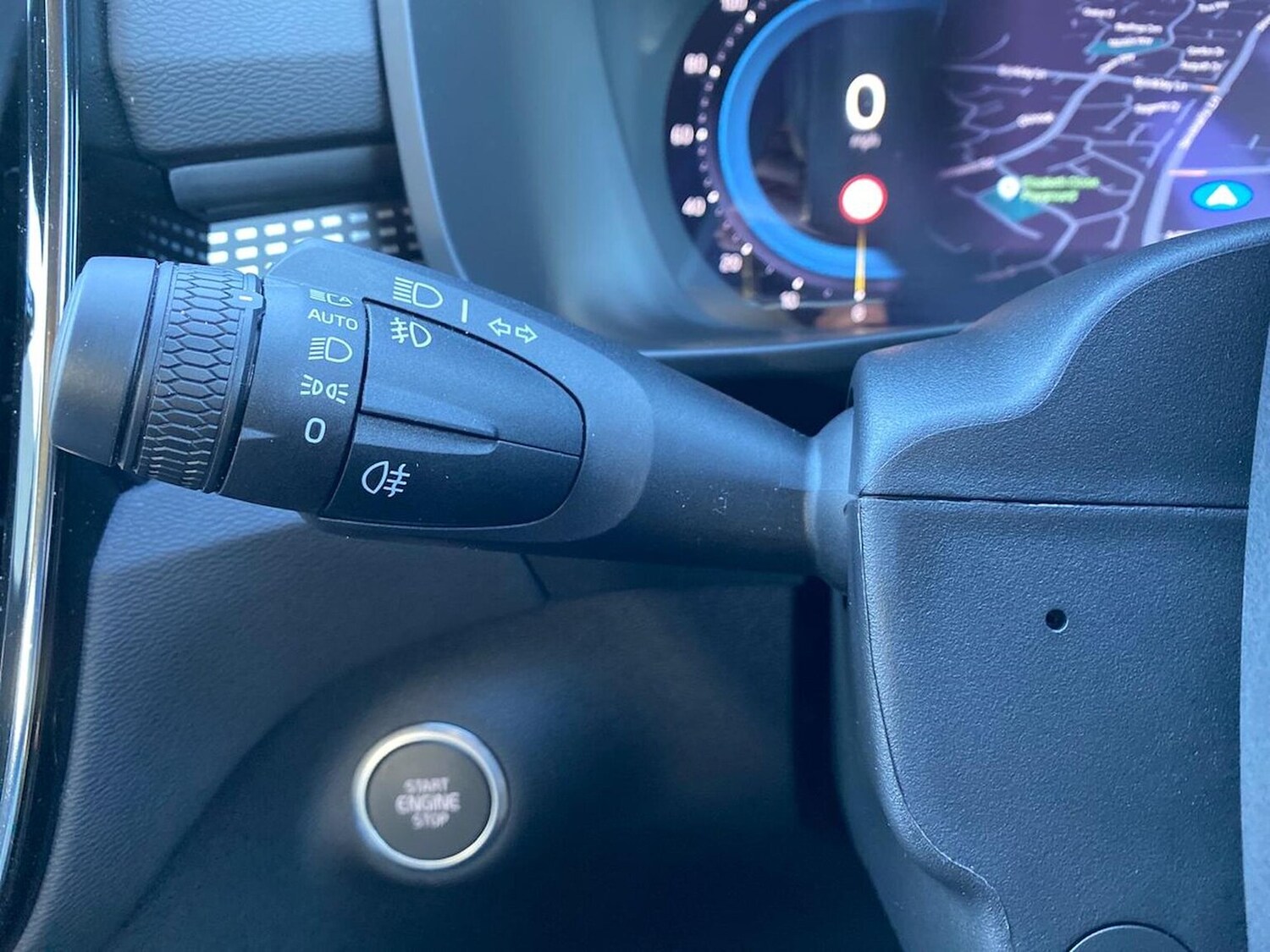 Used Volvo XC40 2025 for sale - 76374360: Photo 29