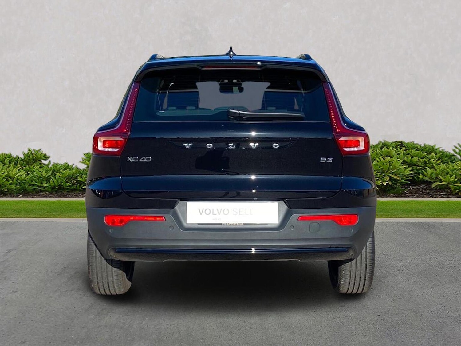 Used Volvo XC40 2025 for sale - 76374360: Photo 4