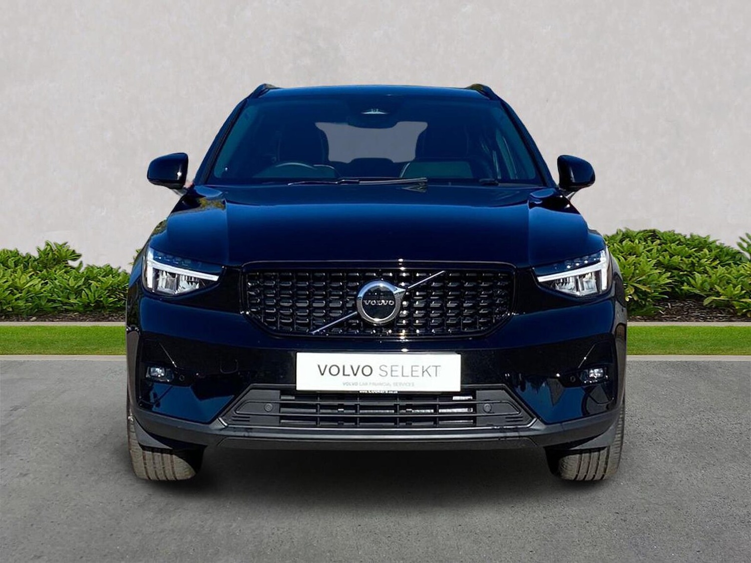 Used Volvo XC40 2025 for sale - 76374360: Photo 5