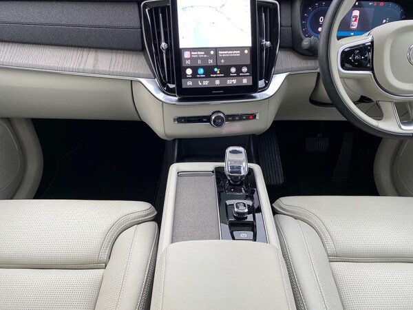 Used Volvo XC90 2025 for sale - 76299435: Photo 13