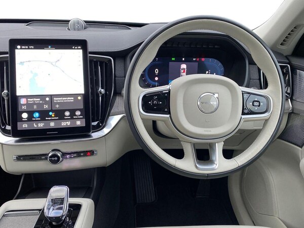 Used Volvo XC90 2025 for sale - 76299435: Photo 9