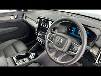 Used Volvo XC40 2025 for sale - 79679116: Photo