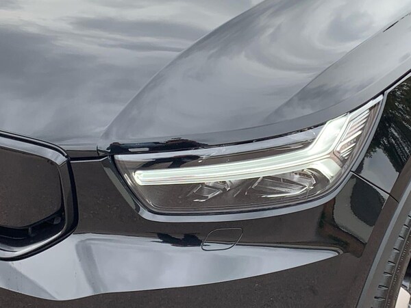 Used Volvo XC40 2022 for sale - 76313830: Photo 31