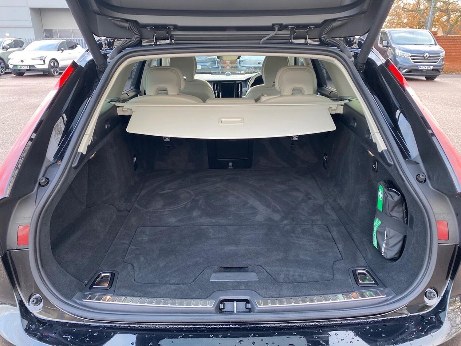 Used Volvo V90 2024 for sale - 77487504: Photo 17