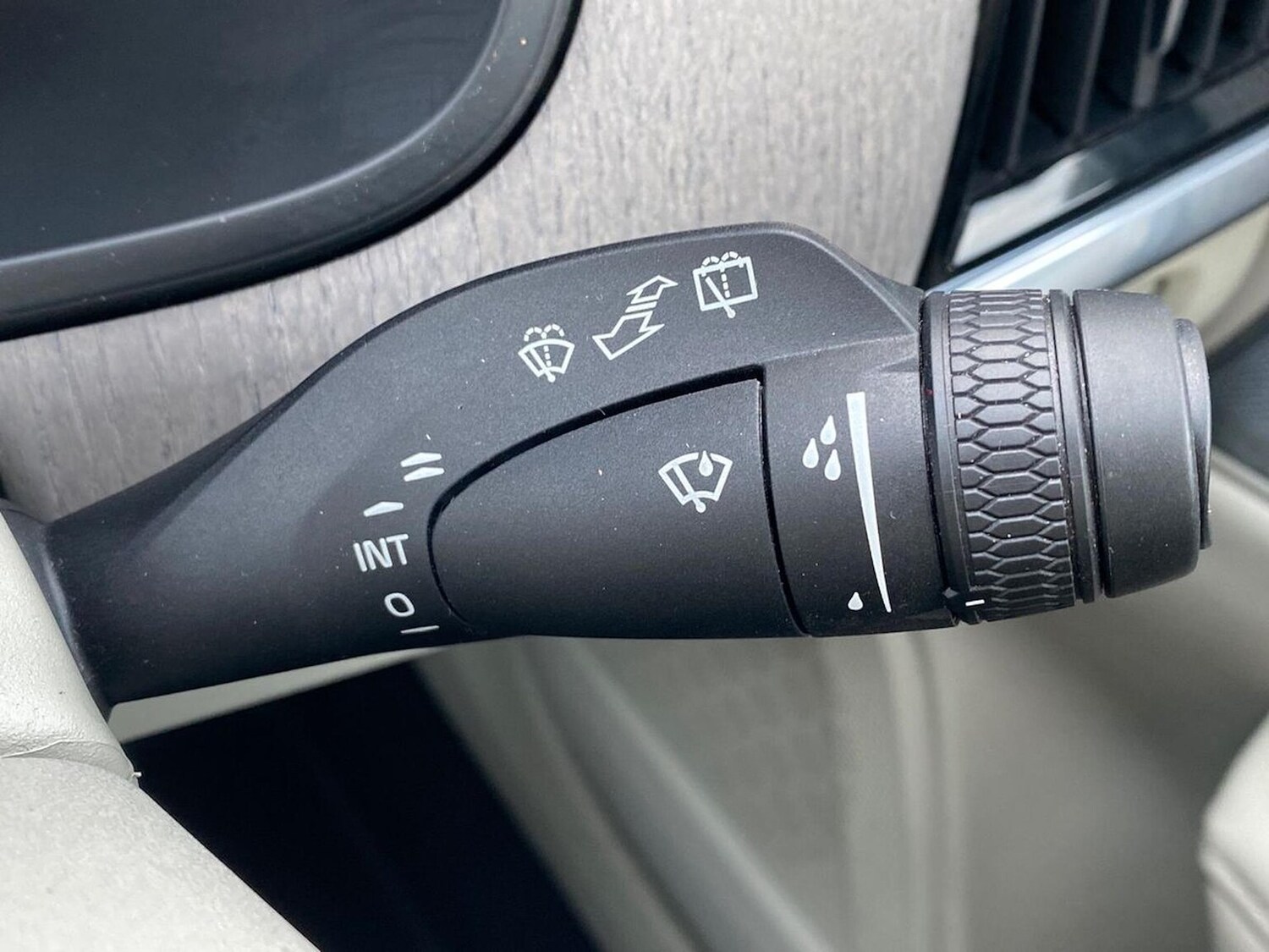 Used Volvo V90 2024 for sale - 77487504: Photo 28