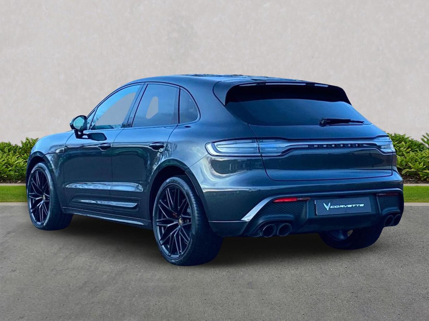 Used Porsche Macan 2021 for sale - 77028117: Photo 2