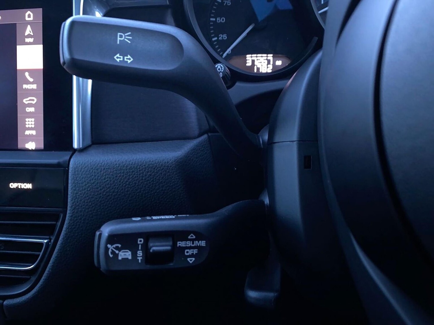 Used Porsche Macan 2021 for sale - 77028117: Photo 29