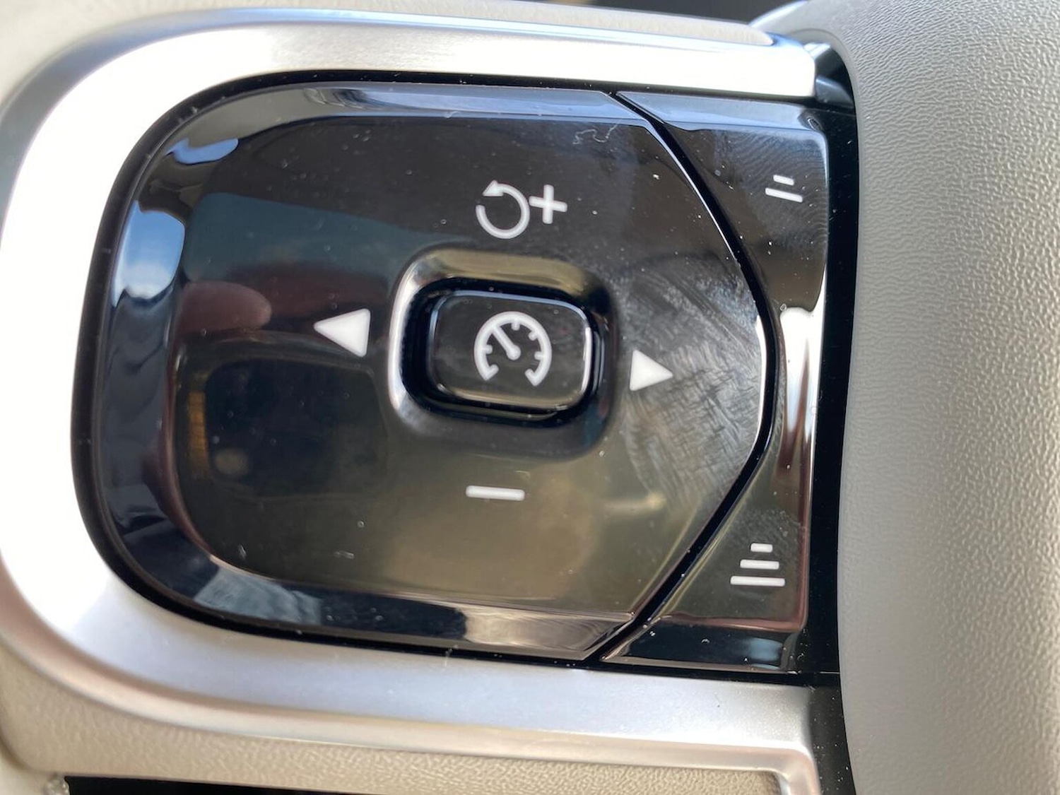 Used Volvo V90 2025 for sale - 77487548: Photo 27