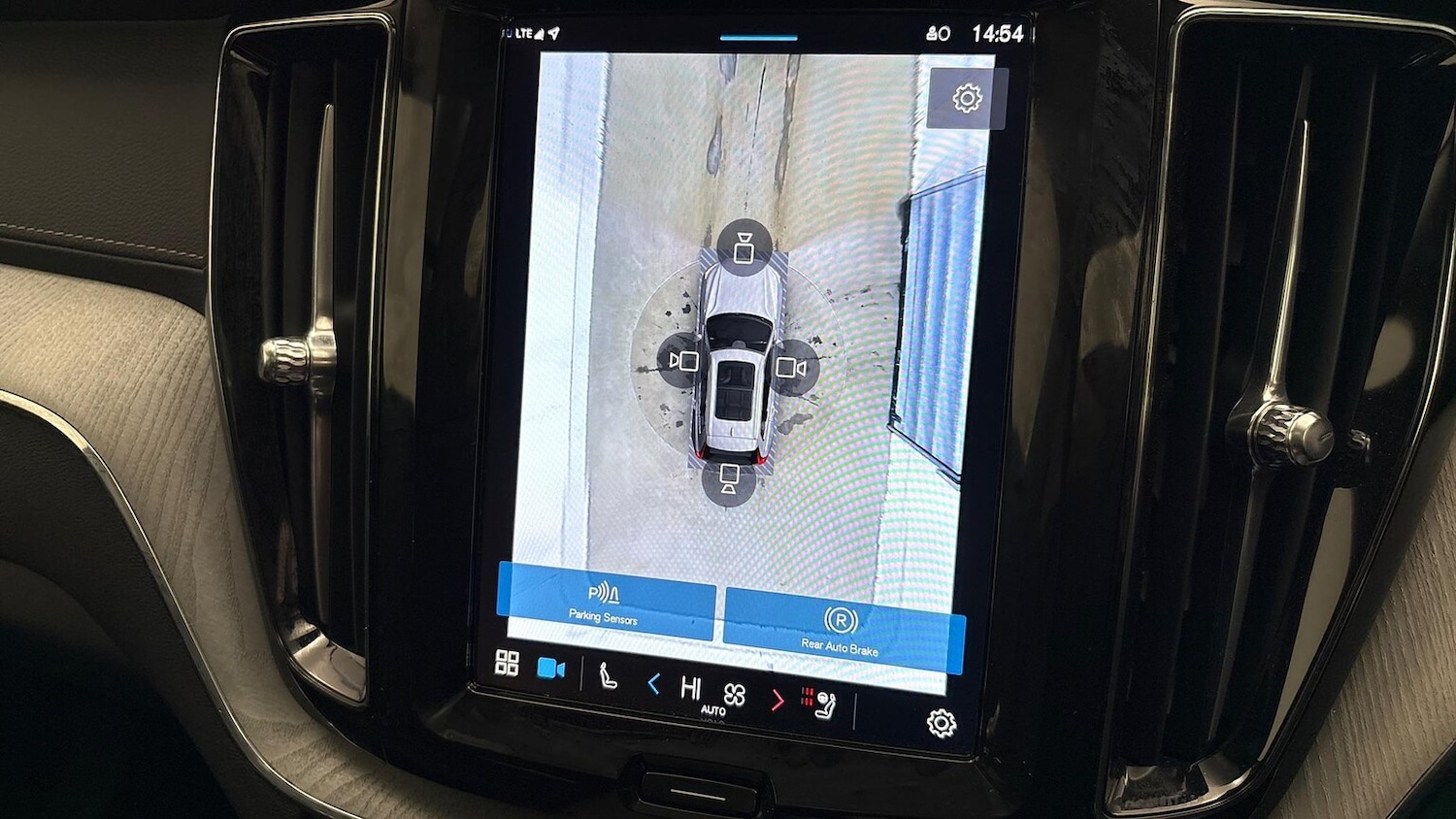 Used Volvo XC60 2025 for sale - 77639312: Photo 23