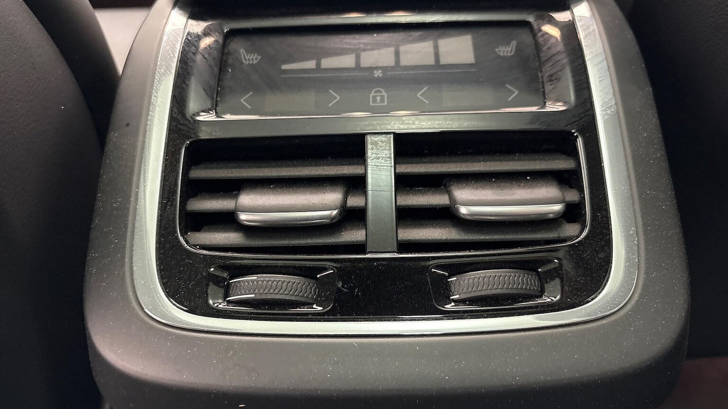 Used Volvo XC60 2025 for sale - 77639312: Photo 36