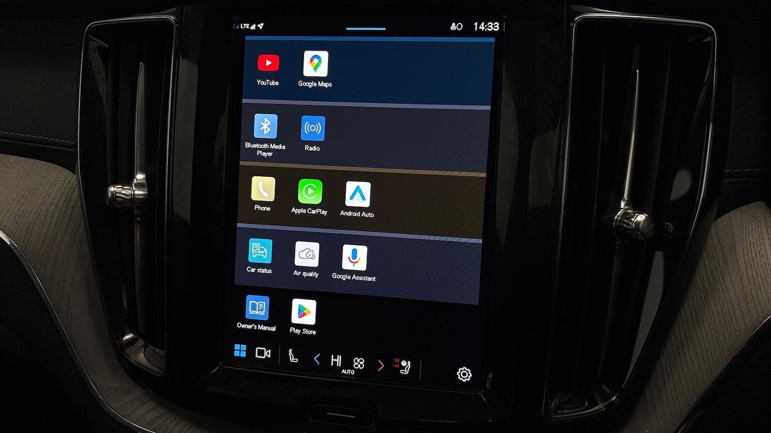 Used Volvo XC60 2025 for sale - 77639312: Photo 9