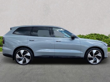 Used Volvo EX90 2025 for sale - 75505316: Photo