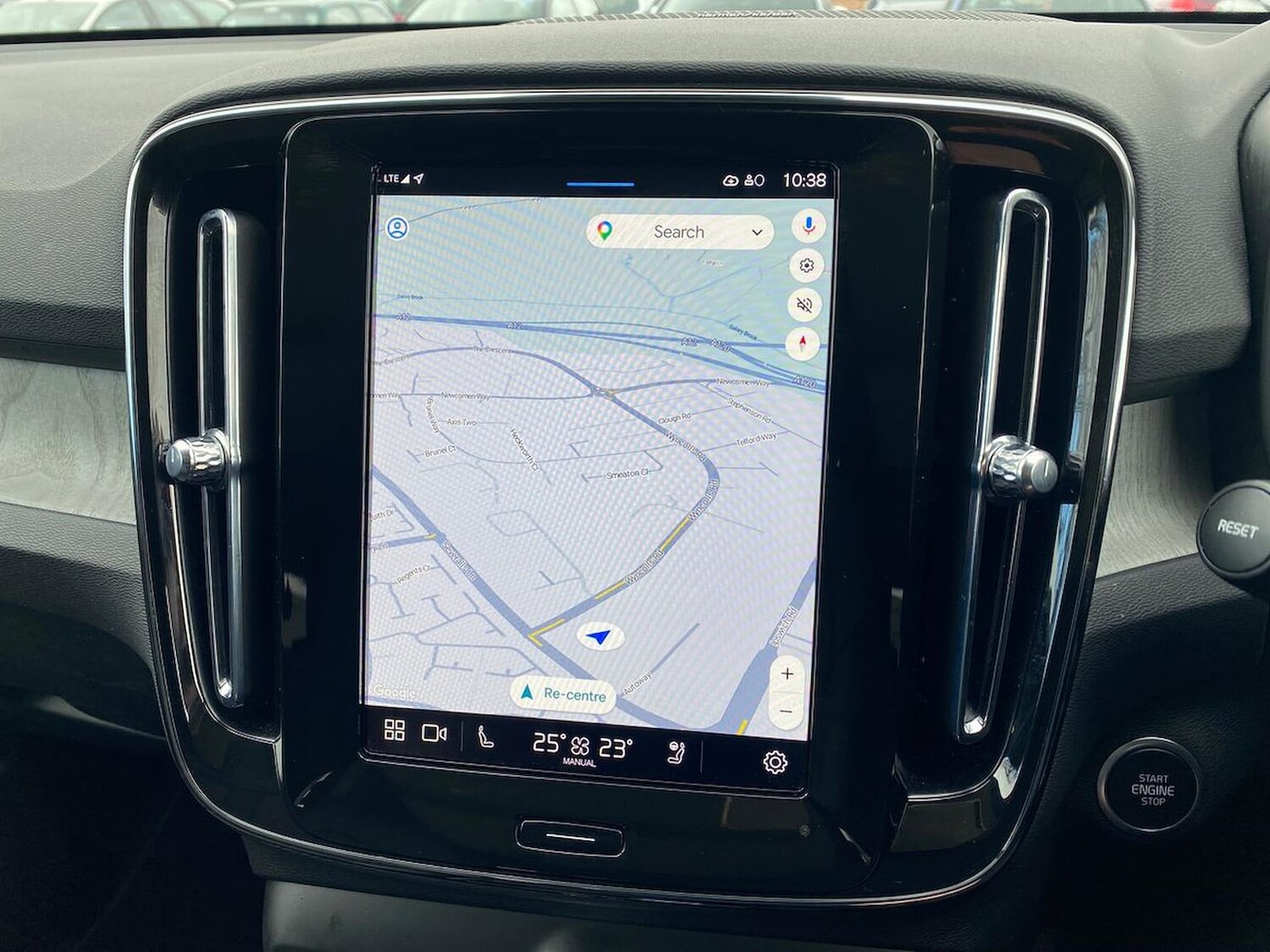 Used Volvo XC40 2025 for sale - 78193896: Photo 24