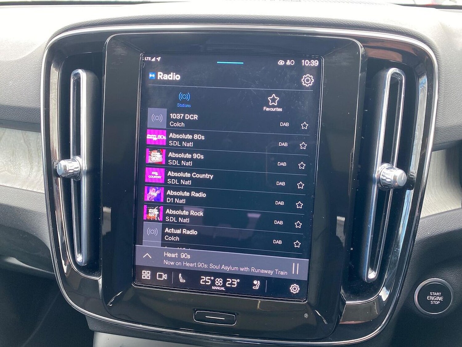 Used Volvo XC40 2025 for sale - 78193896: Photo 25