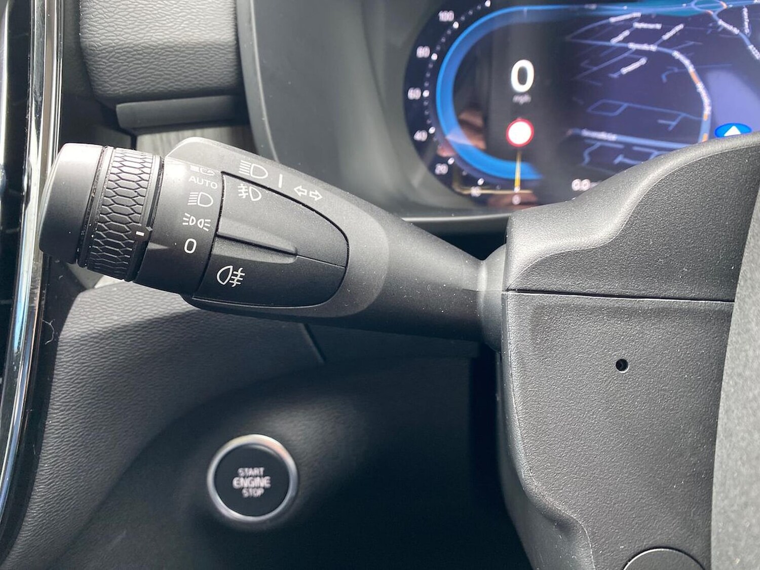 Used Volvo XC40 2025 for sale - 78193896: Photo 29