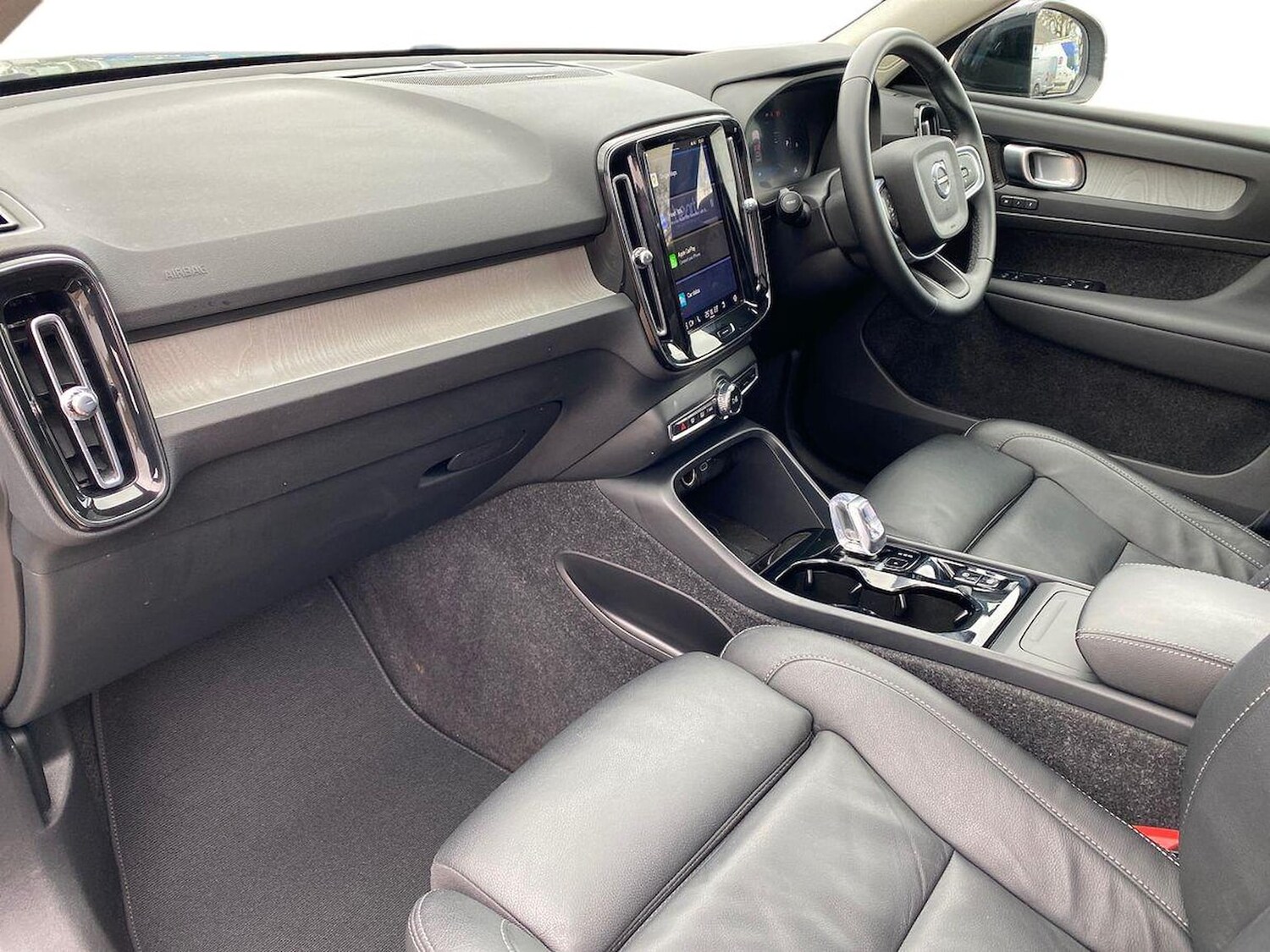 Used Volvo XC40 2025 for sale - 78193896: Photo 7