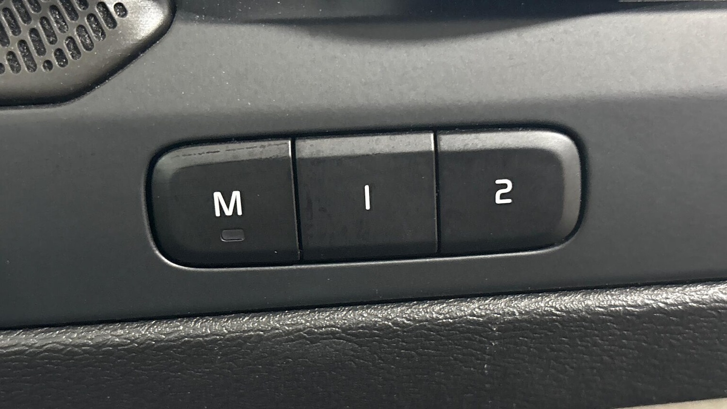 Used Volvo XC40 2025 for sale - 76518603: Photo 15