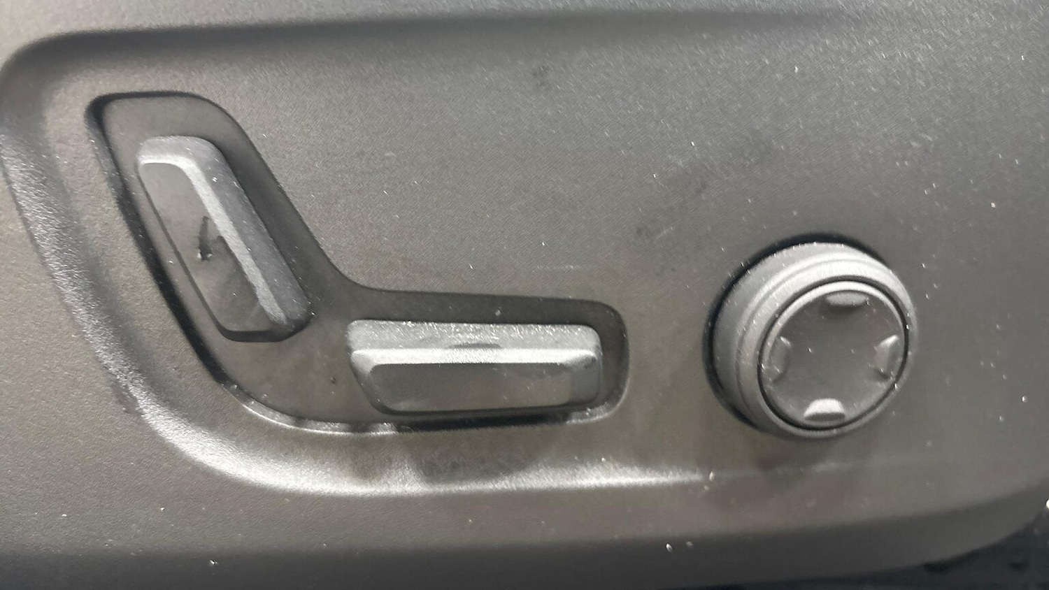 Used Volvo XC40 2025 for sale - 76518603: Photo 17