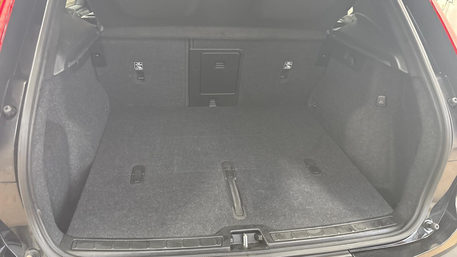 Used Volvo XC40 2025 for sale - 76518603: Photo 9