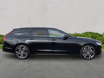 Used Volvo V90 2024 for sale - 76207470: Photo