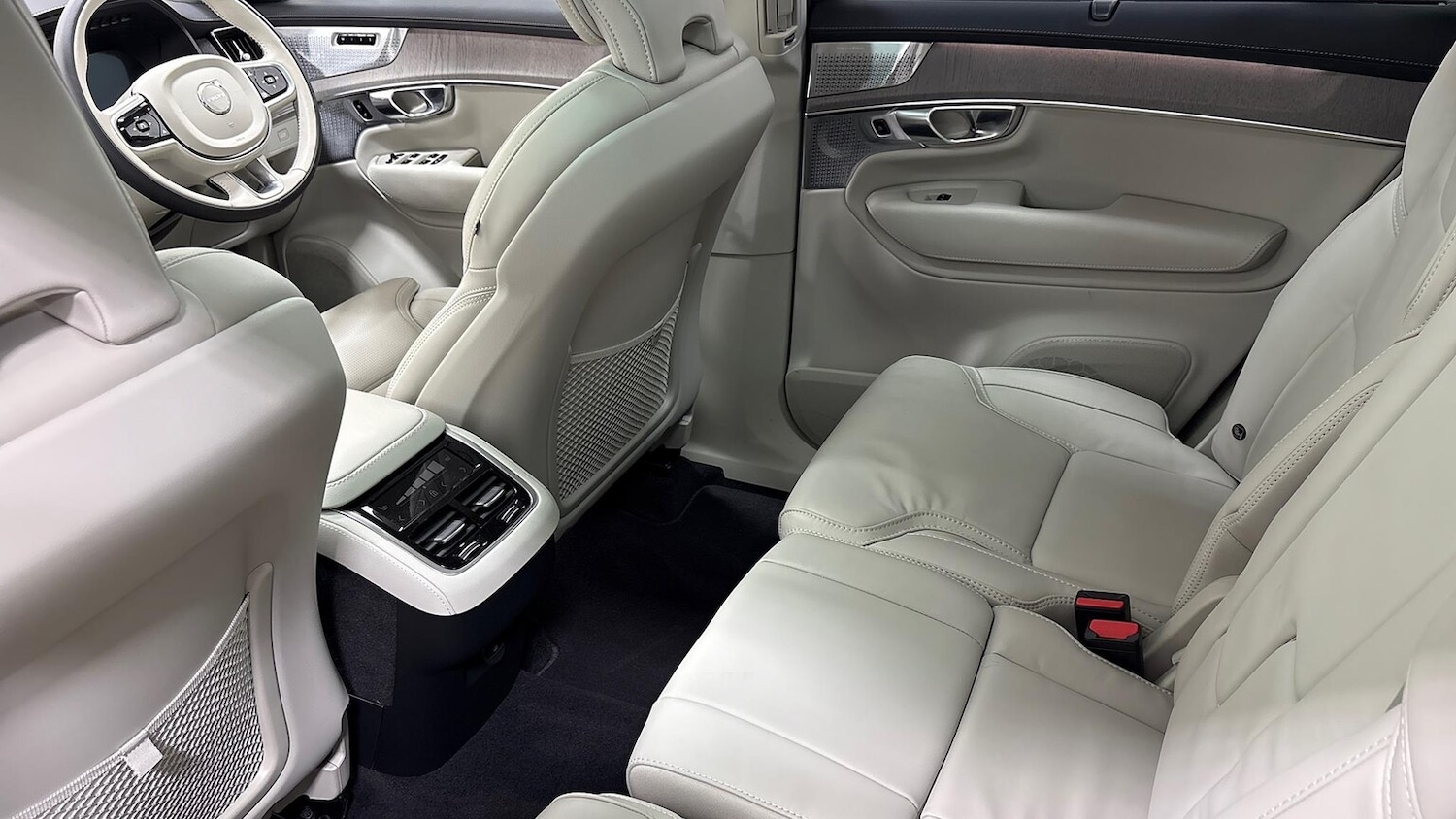 Used Volvo XC90 2025 for sale - 76807545: Photo 17