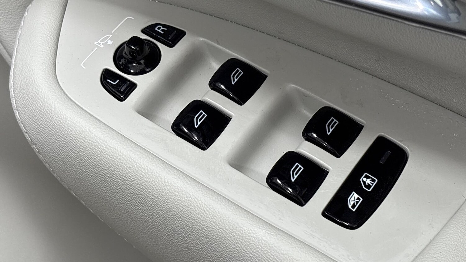 Used Volvo XC90 2025 for sale - 76807545: Photo 22