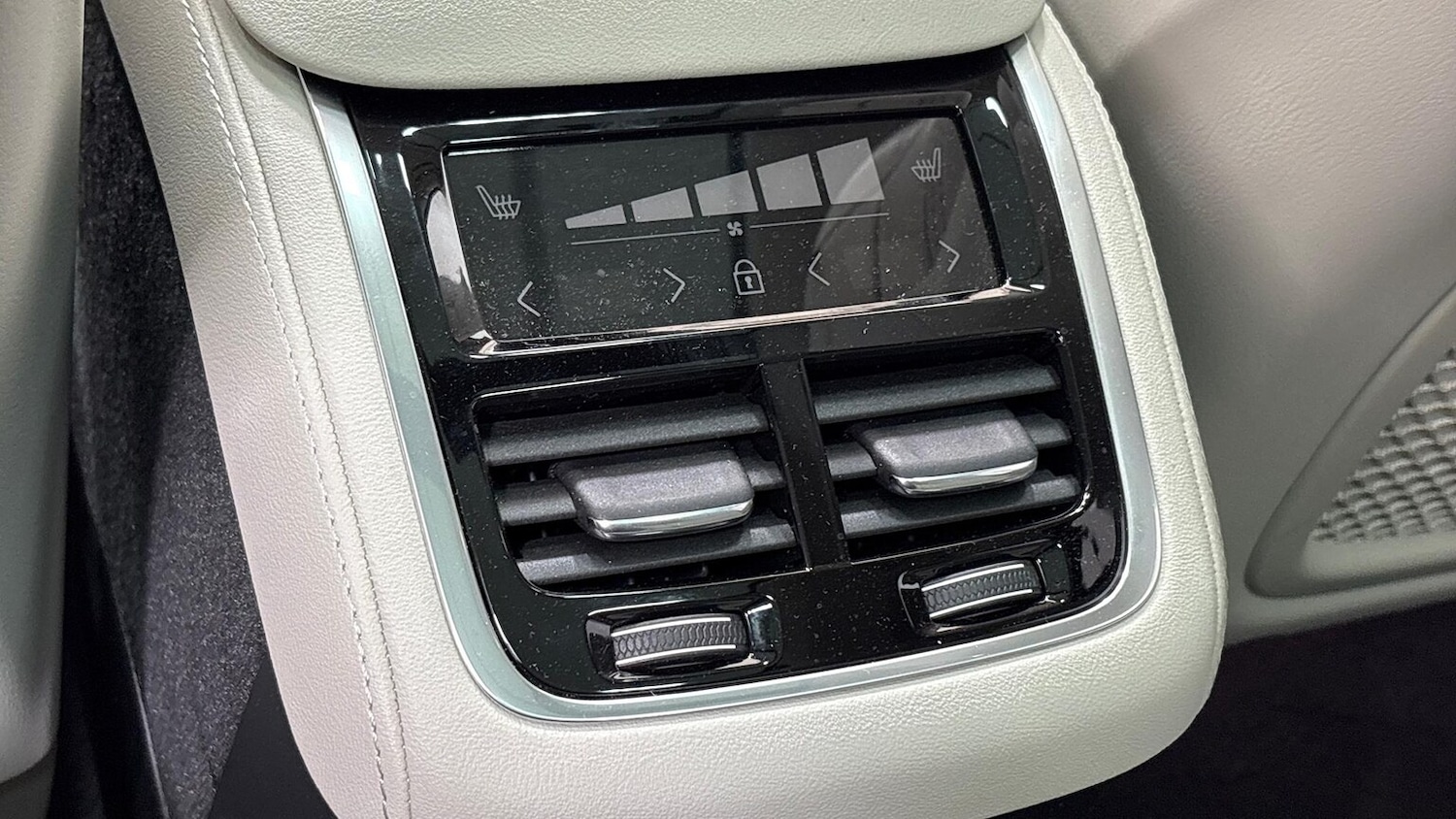 Used Volvo XC90 2025 for sale - 76807545: Photo 23