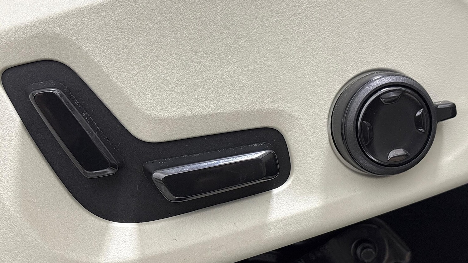 Used Volvo XC90 2025 for sale - 76807545: Photo 31