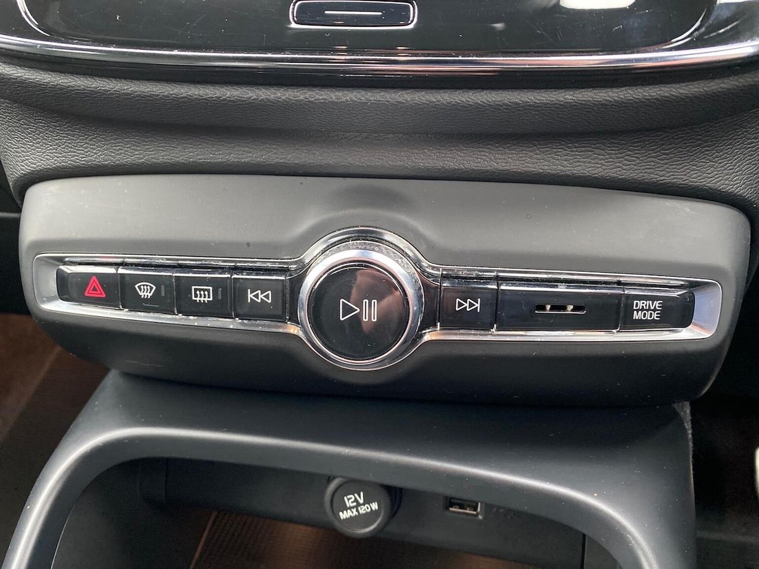 Used Volvo XC40 2021 for sale - 76198391: Photo 22
