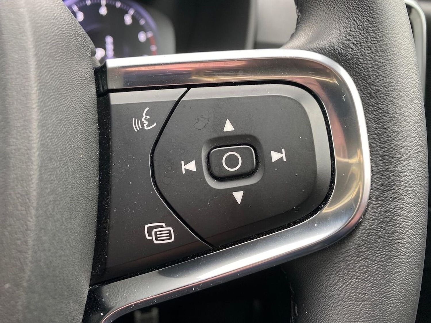 Used Volvo XC40 2021 for sale - 76198391: Photo 26
