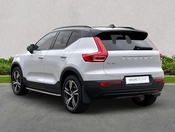 Used Volvo XC40 2021 for sale - 76198391: Photo 2