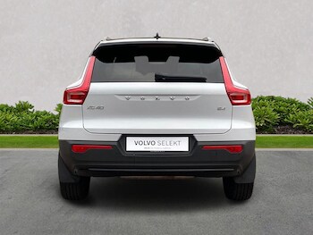 Used Volvo XC40 2021 for sale - 76198391: Photo 4