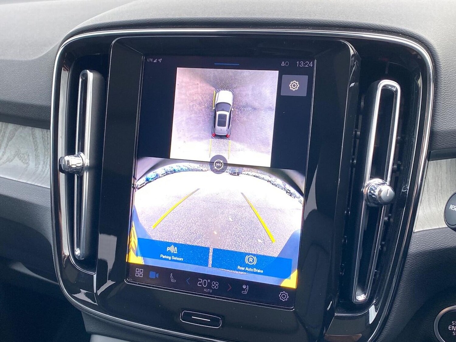 Used Volvo XC40 2025 for sale - 77487505: Photo 23