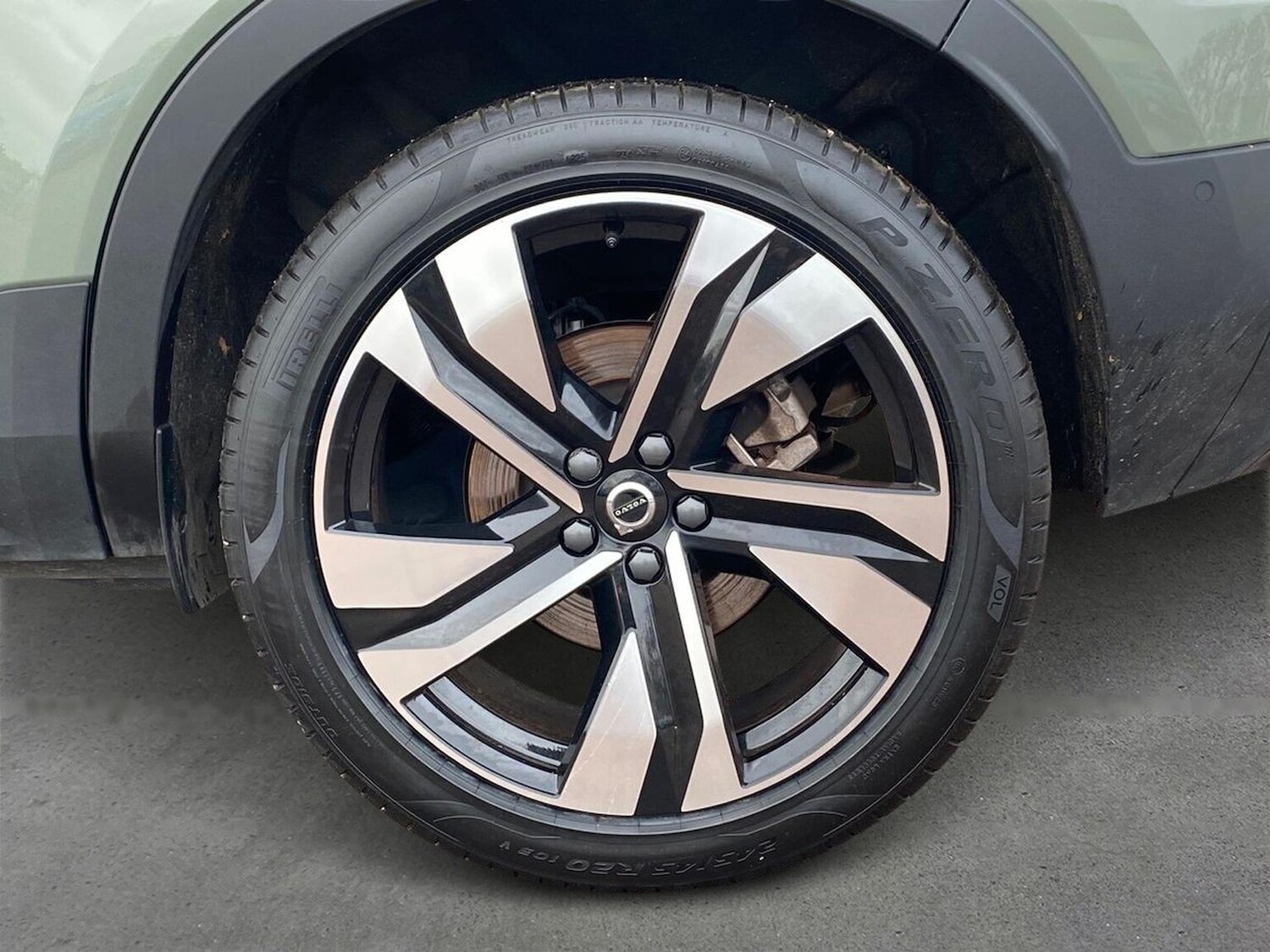 Used Volvo XC40 2025 for sale - 77487505: Photo 6