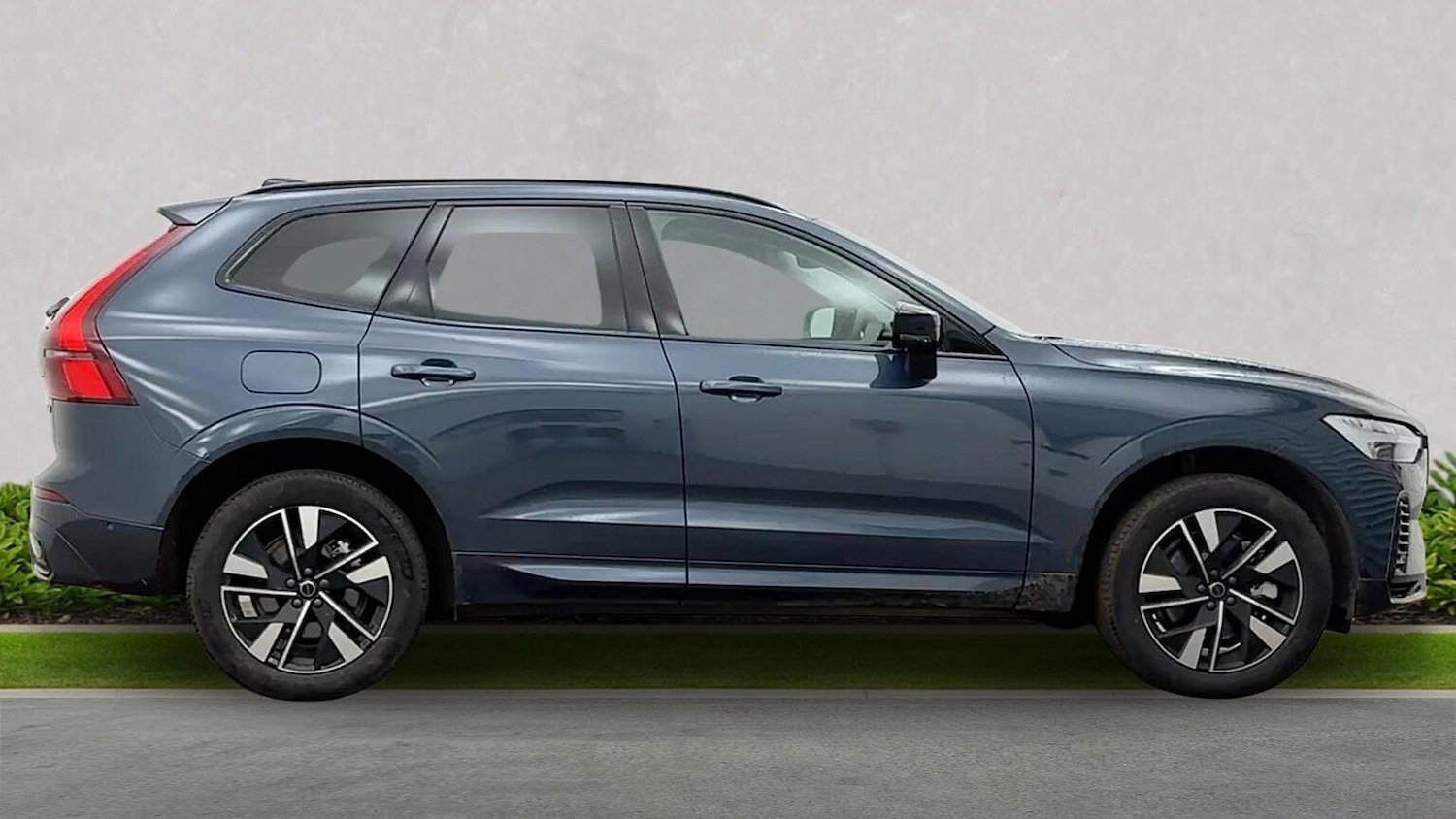 Used Volvo XC60 2025 for sale - 77888646: Photo 3